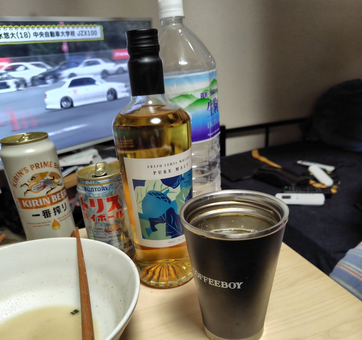 朝から観光して夜は友達ん家でダラダラ動画観ながら酒呑むのええ休みやな