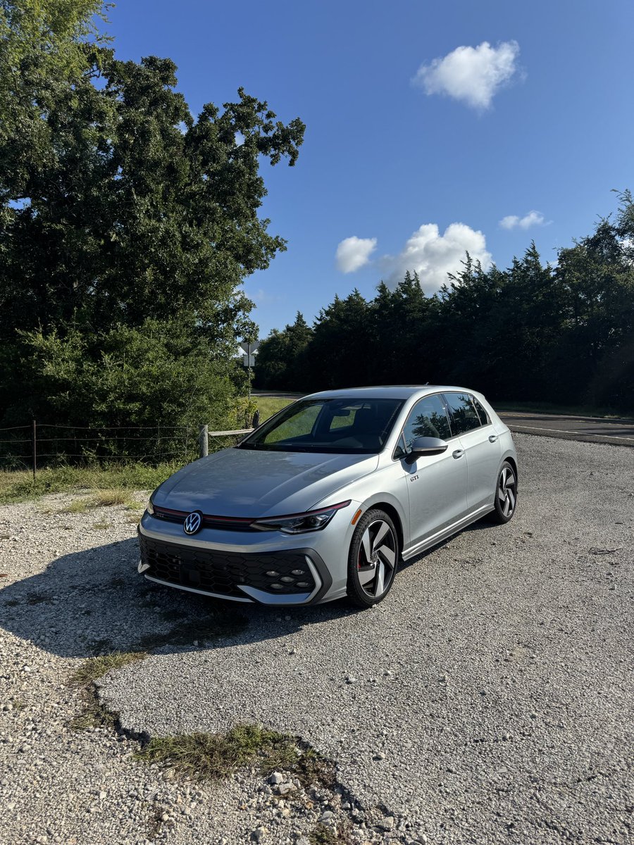 Alanis King tweet media