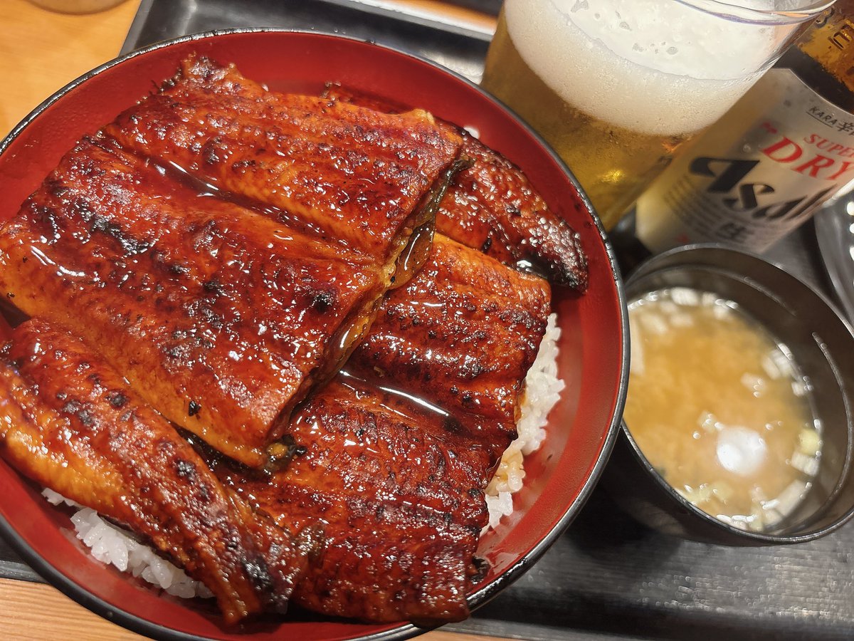 ウナギにもビールが合う！