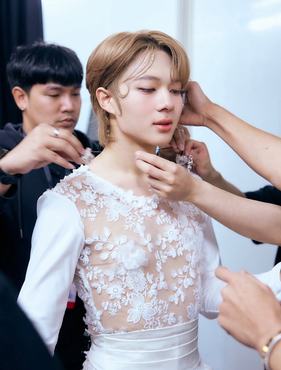 ถ้านี่ไม่ใช่ เจ้าสาววววววว ที่สวยที่สุดดดดด ……..

#NuNew <a href="/CwrNew/">NuNew</a>