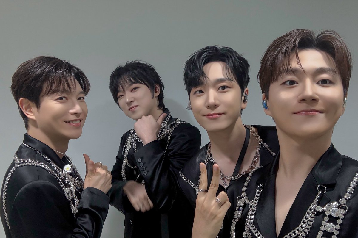 official_fore's tweet image. [📸]

2025 FORESTELLA CONCERT
&amp;lt;THE WAVE in Busan&amp;gt; 두 번째 공연 종료!

포레 평생 함께해, 그래야 숲별이 살아🥺

#포레스텔라 #Forestella