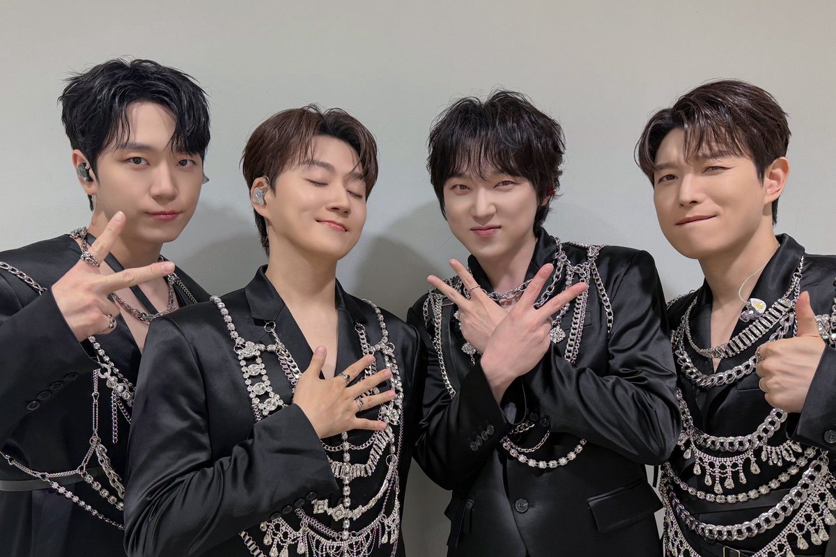 official_fore's tweet image. [📸]

2025 FORESTELLA CONCERT
&amp;lt;THE WAVE in Busan&amp;gt; 두 번째 공연 종료!

포레 평생 함께해, 그래야 숲별이 살아🥺

#포레스텔라 #Forestella