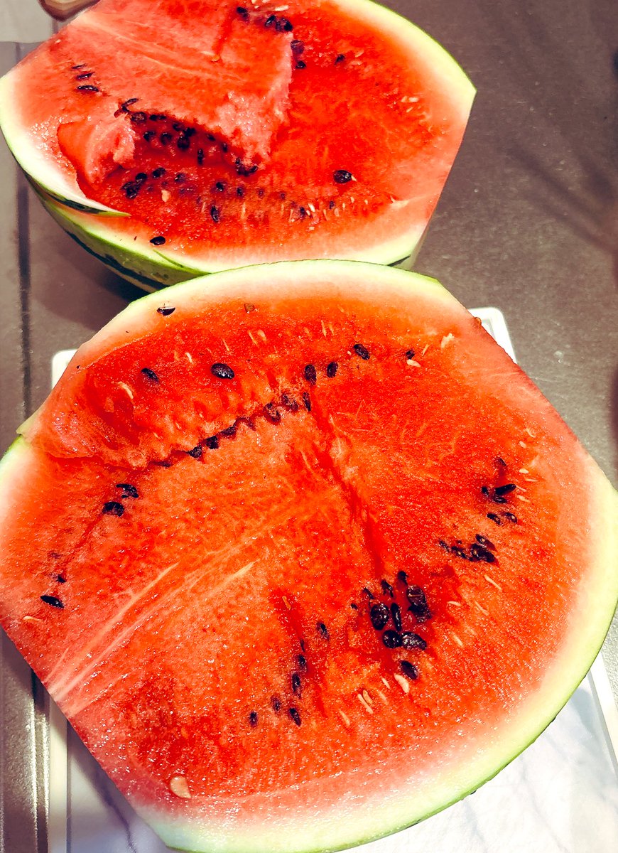 Zephyranthess's tweet image. うへへ🍉