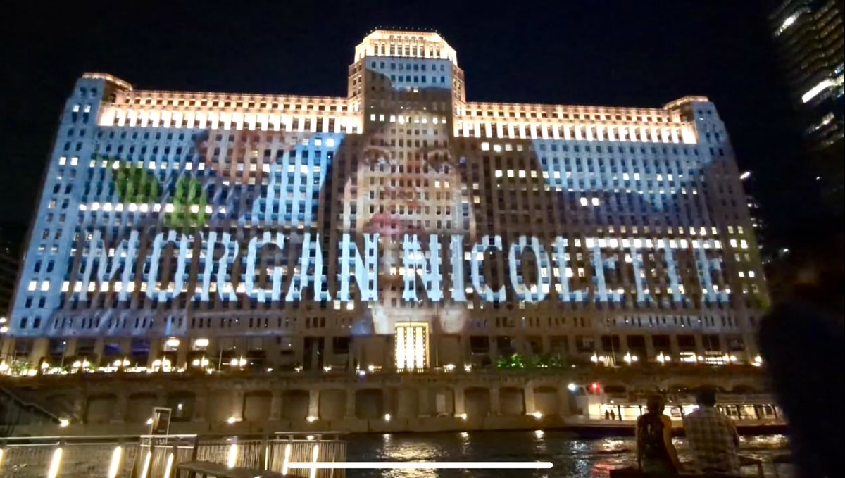 Got my name and art projected on the side of Merchandise Mart this weekend! 🫶🏾
