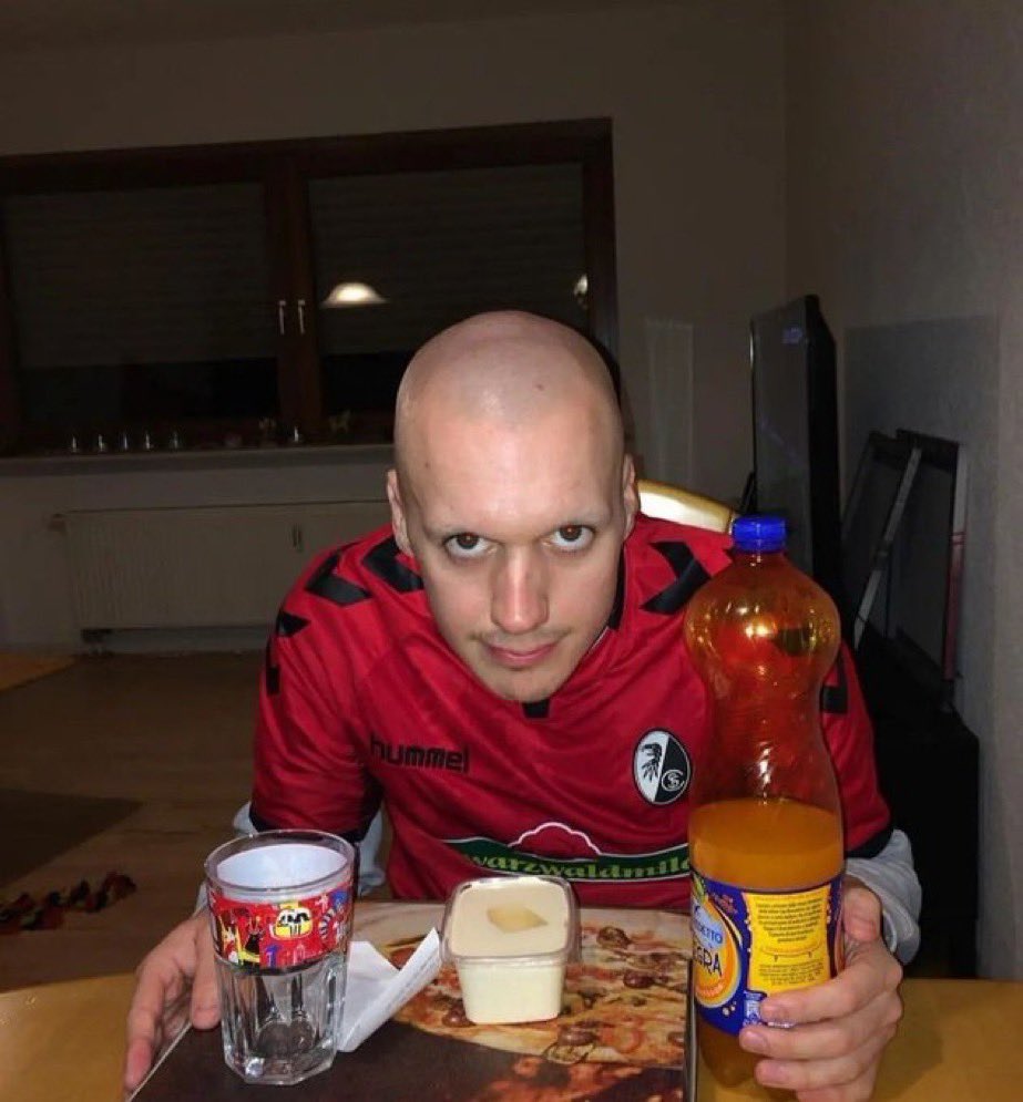 POV: du bist die twitter altersverifizierung