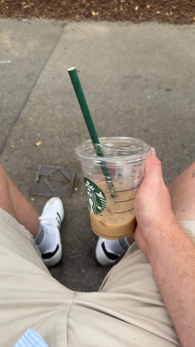 nothing better than using my subs card to get me some coffee 😌
i still want it covered
make yourself useful, l0$er 😂

paypal.me/masterax99