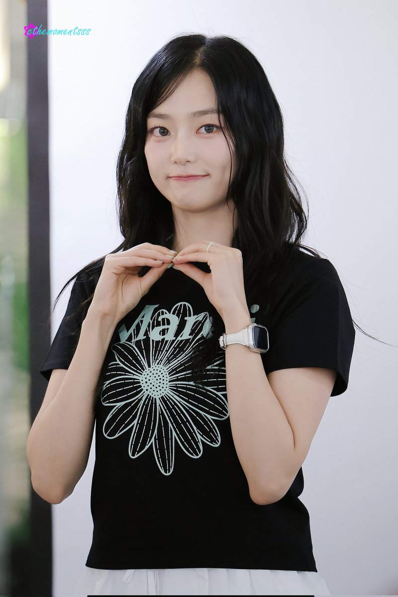cthemomentsss's tweet photo. 20250809 장예은💕
마지막 까지 생일 축하행❤️
#장예은 #예은 #YEEUN #JANGYEEUN https://t.co/fsSwBvu4jJ