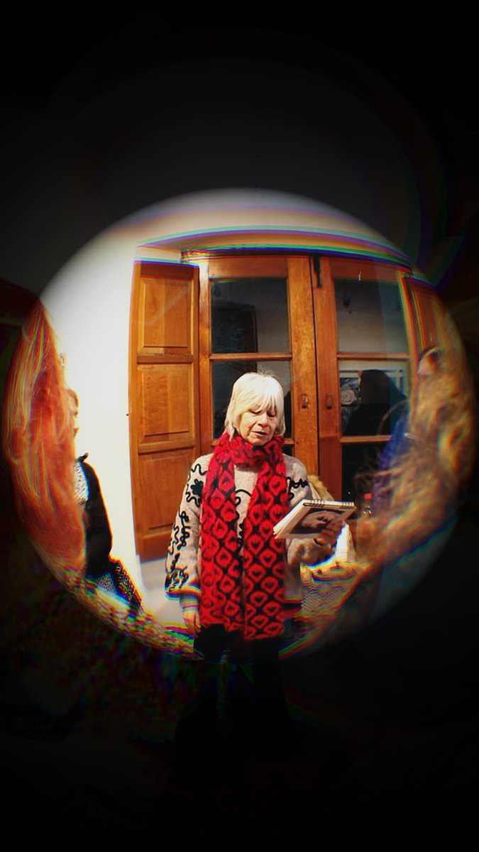 Compartimos las fotos del
Viernes 8 
(hasta el domingo 24 de agosto)
Visitar de Martes a viernes de 14 a 18
Sábados y domingos de 15 a 18 
Artes visuales”
“La constancia en la fugacidad del tiempo”
Laura Britos y Adriana Lavagnino
“Destellos de ayer y hoy”
Caso Daniela