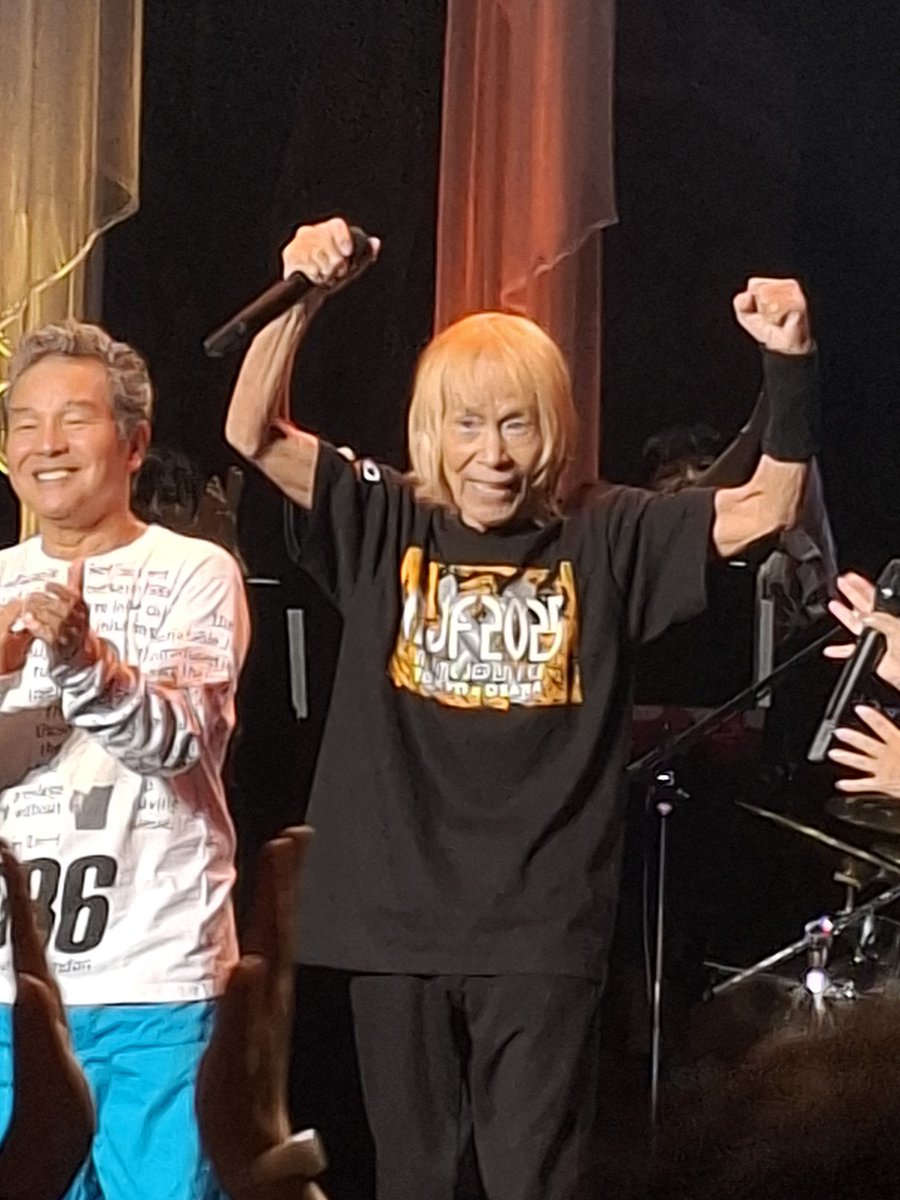 #AJF2025 2日目行ってきた( *´艸`)
今日もクッシーいたよ🍀元気いっぱいのクッシーやっぱり最高すぎる😭👏✨

カバー曲でサイボーグ009とデビルマンめちゃくちゃ良かった♥️
この2曲めっちゃ好きやからテンション⤴⤴⤴
マジでブラス良すぎ♥️❤❤
大阪にもブラスマジで欲しい✨✨✨