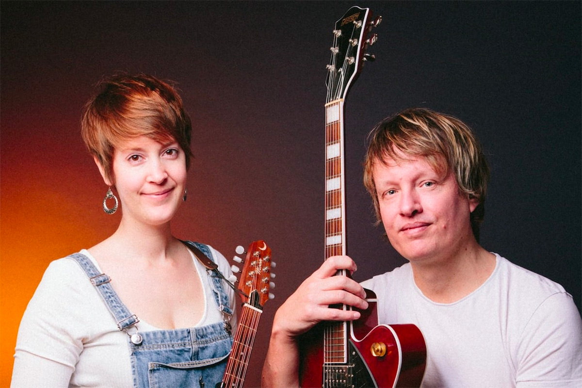 Les Ray revisits live sessions from past shows and plays archive tracks by artists who will be playing locally soon or have just released new music. This show features Katie […] dlvr.it/TMPsVf Listen Here: