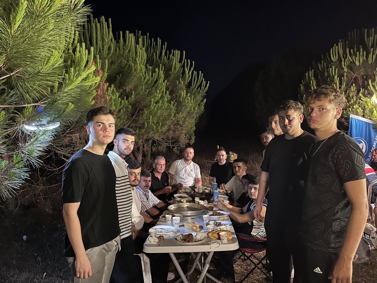 Şişli Ülkü Ocaklarımız, Kutadgu Bilig Ortaöğretim Yaz Gelişim Programı kapsamında kamp etkinliği gerçekleştirdi.