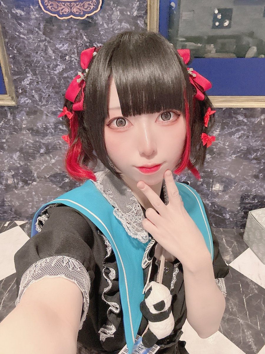 おつぽるて🐠🫧

久々にくるみさんと一緒！な1日でした✨
ステージキラキラでかっこよかったね🫶

超最強ステージ見てくれたり昨日の詫びチェキなどもありがとうです
なんと、16日にスタフォレでゆりちゃBDはリベンジできます👍

明日はアビスで初の妖精さん！12〜22時！
おすすめ出す、食べにきてね♪
