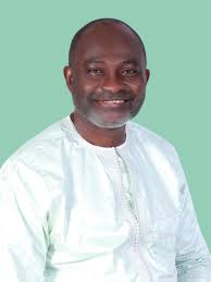 AdumKofi's tweet photo. I found out that Hon. Kennedy Agyapong donated GhC 25,000 (≈430,000 today) in 2005 to help establish the UCC School of Medical Sciences. Meask Ghana and ADB also made donations. As a pioneer graduate, I'm grateful! Thank you, @realKenAgyapong! #UCCSMS #Gratitude https://t.co/VJbXSjHy4V