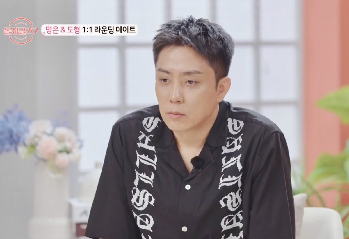 In black #은지원
돌싱글즈7 LAD7