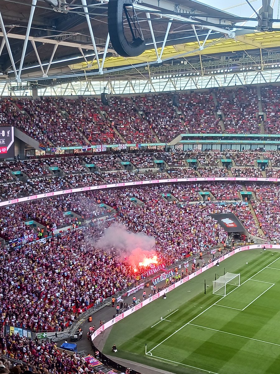 Dnešní <a href="/DestinaceFotbal/">Destinace: FOTBAL</a> 🐐
Vlákno se vaří, nejen o tomto zápase