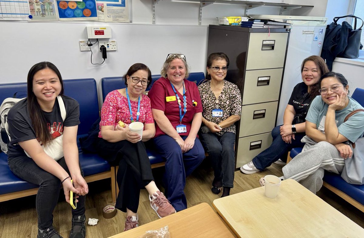 karhod21's tweet photo. Final piece of jigsaw puzzle as #TeamHaem worked hard today to get final ward decant completed ahead of some vital refurbishment works. Keeping #NursesActive #ImperialActive - well done everyone @adliteb @MrKevinLao @majhoye @evelyngomez00 @fatimanaveedra1 @andrewinnes007 🙌 https://t.co/YHygku9BBN