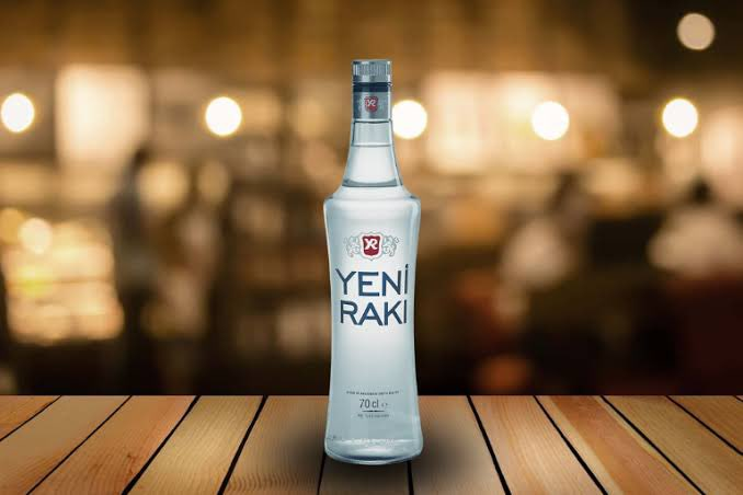 1120 lira olan 70’lik rakının 784 lirası vergidir.

Vergi Cehennemi Türkiye