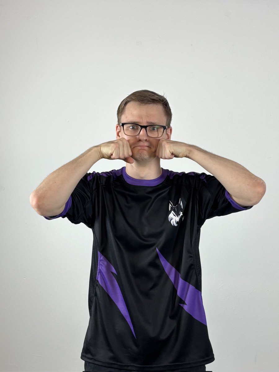 Priority Media Day 💜🖤

Photographed by: <a href="/eXro_lol/">EXRO DESIGN</a>

#priority #priorit_esports #lolesportscz #leagueoflegends #esport #leagueoflegendscz #lolczsk #leagueoflegendsczsk #esports #lolesports #gaming #mediaday