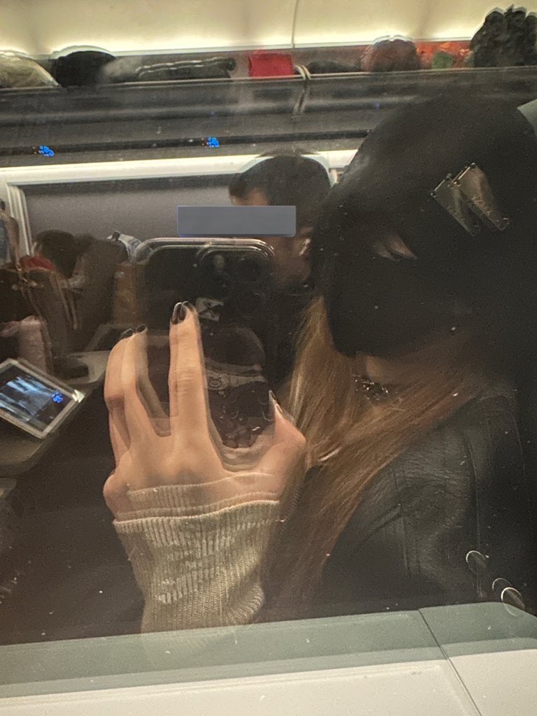 又是一期之前的
 #四爱 #4i女攻 #女s #iiii #OOTD