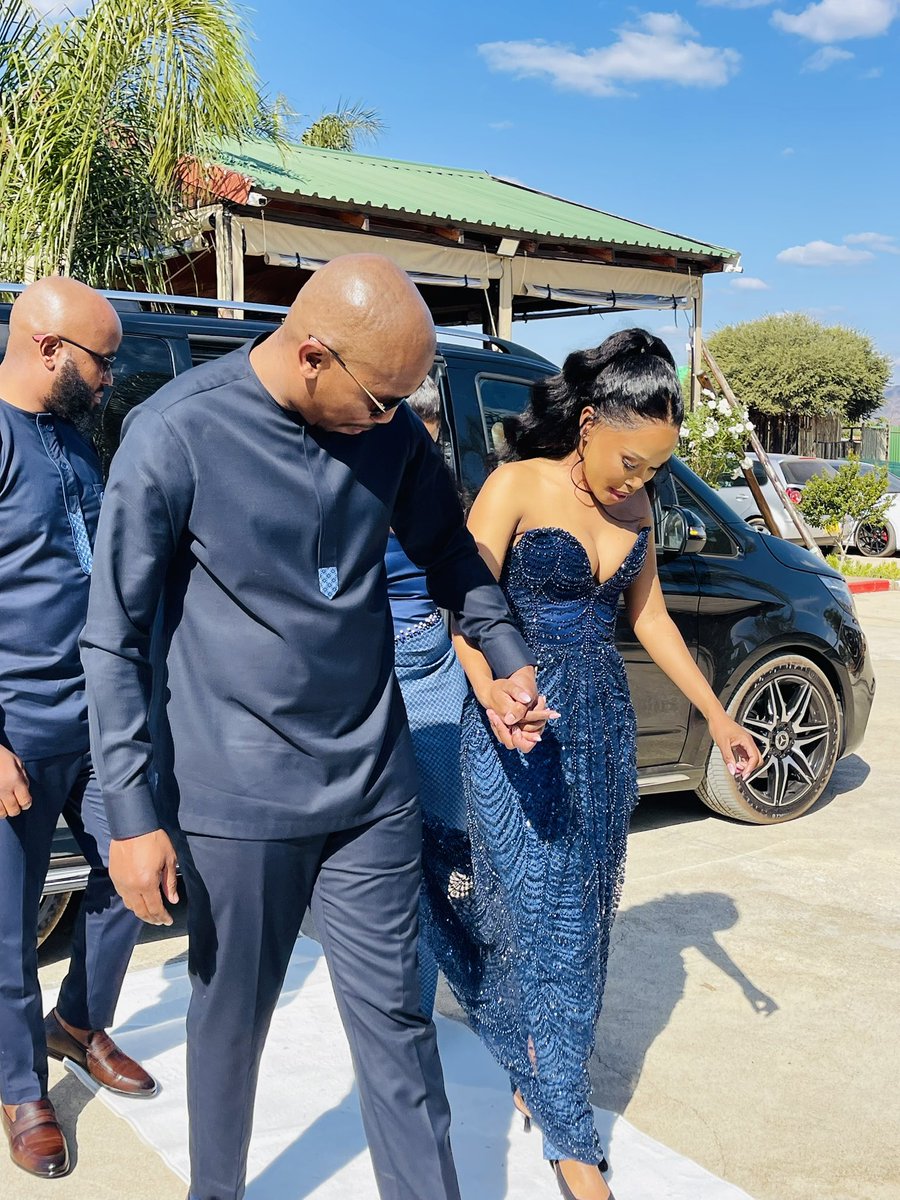 dodo_russell's tweet photo. Yesterday was super amazing as i witnessed one of my best friends getting married to the love of his life ✨🥰♥️ 💍 🥹 https://t.co/aYrQBYxwkc