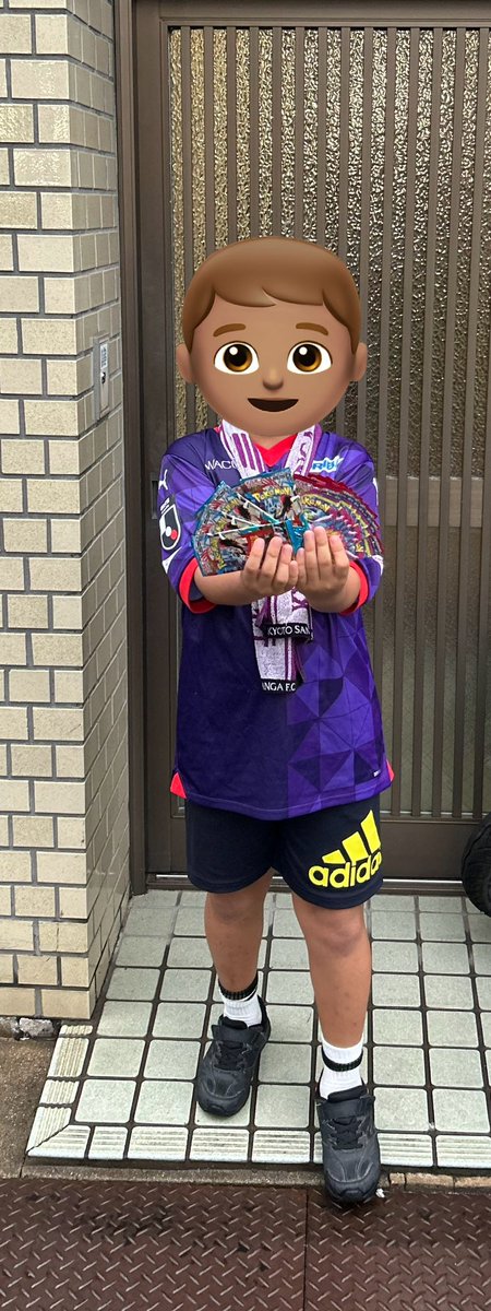 ✅2025.08.10 ポケカ情熱マラソン in 京都

👩🏻（7-16時飲み戻り）「ヨドバシにポケカ売ってたでー。」

👦🏽「買ってくれた？」

👩🏻「買うわけないやん。」

👨🏽‍💻「走って買いに行く？」

👦🏽「行くわ‼︎」

こうして始まった、息子人生初となる往復9キロのポケカマラソン。