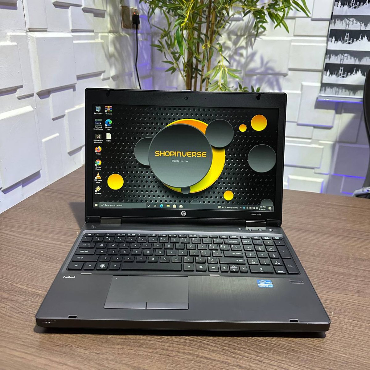_d3s_mond's tweet photo. 🔥 Pre-order deal!
premium laptops &amp; gadgets at almost dealership prices 😱 use promo code CHIWOKEENYI at check out to get a massive 5% discount on this  
HP ProBook 6570b - Intel Core i5 - 250GB HDD - 8GB RAM - ₦85,000

Shop now https://t.co/UNFNEeC5kv https://t.co/KLKbweg0M1