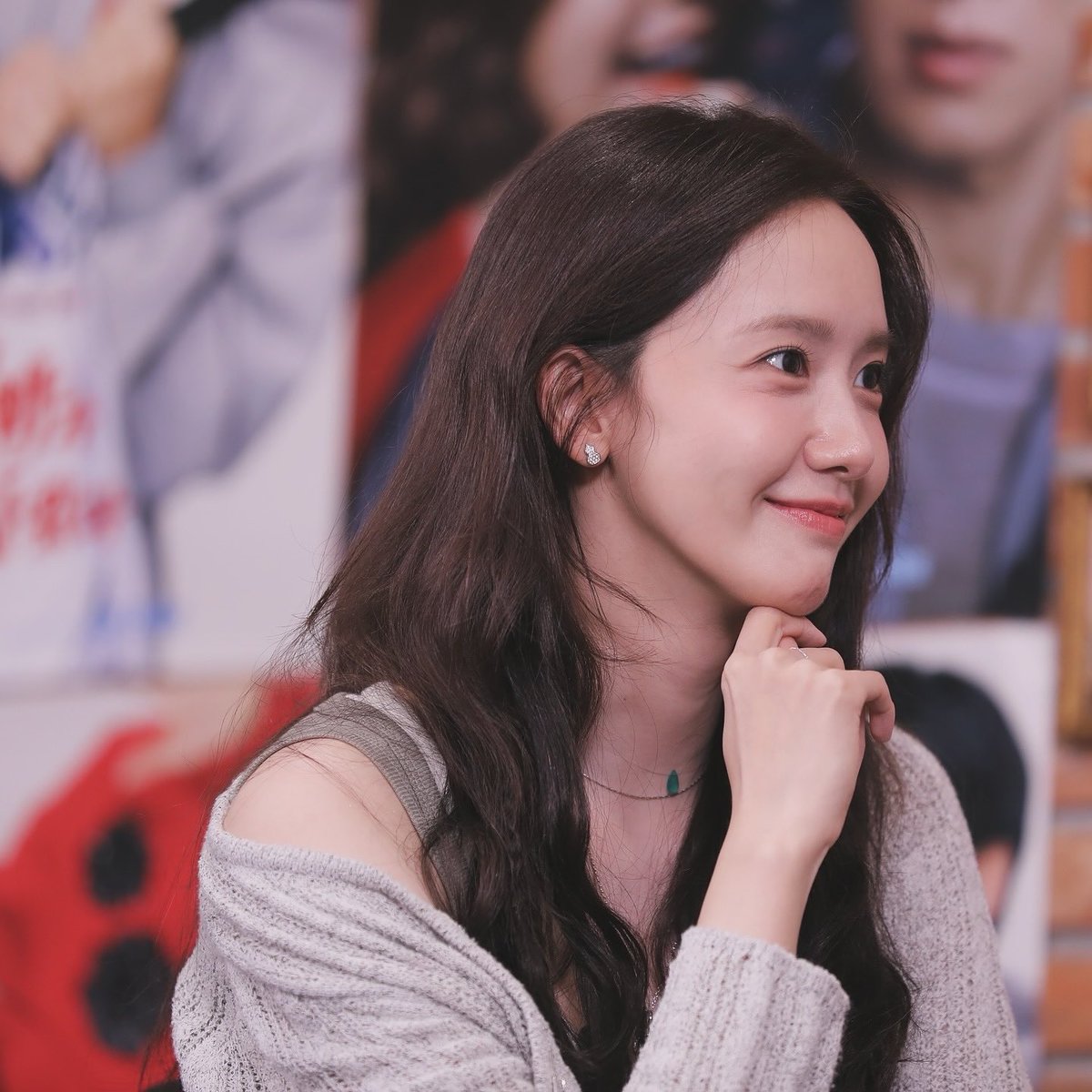 While waiting for YoonA’s new contents, let’s rewatch these variety/ youtube shows that she appeared in ❤️

Face Talk (w/ subs)
🔗 youtu.be/8tmkcJLAluI?si…
Amazing Saturday
🔗 youtube.com/playlist?list=…
Please Take Care of My Refrigerator (w/ subs)
🔗 youtube.com/playlist?list=…
Zzanbro