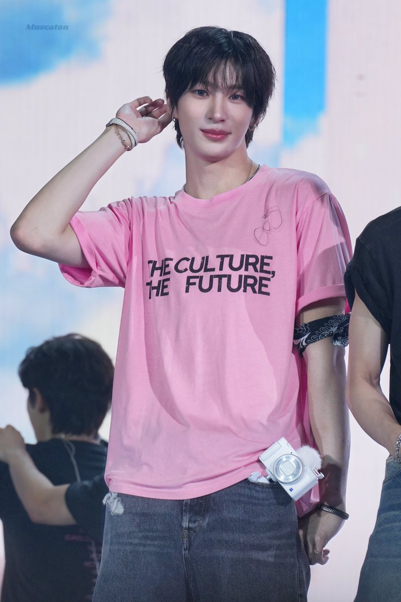 250809 SMT TOKYO Day2
可愛くてごめんね🐶
#앤톤 #ANTON #찬영 #アントン #라이즈 #RIIZE