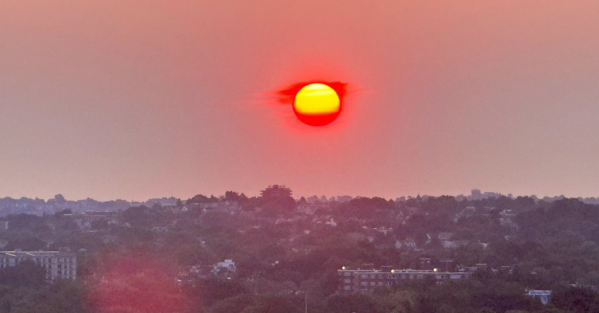 peterpayackpoet's tweet photo. #sunrise #Moonrise
#FullMoon over #Bostonskyline
just a tinge of #canandian #wild #fire
#Smoke at #Moonrise.
#Cambridge #Boston #Skyline #sundaysunrise
@ericfisher
@Pamelanbcboston
@ShiriSpear
@Met_CindyFitz
@laabs
@weatherchannel
@TaniaLealTV
@NewEnglandInfo
@sarahwroblewski #followingnecn @PeteNBCBoston
@Pamelanbcboston
@growingwisdom
@boston25
@TandWToday
@WeatherNation
@Eweather13
@MichaelPageWx
@WX1BOX
@NewEnglandInfo
@Earthjustice #mawx
@OnlyInBOS @Storyful
#JimCantore @Morning_Joe
@nbcboston @VickiGrafWX .