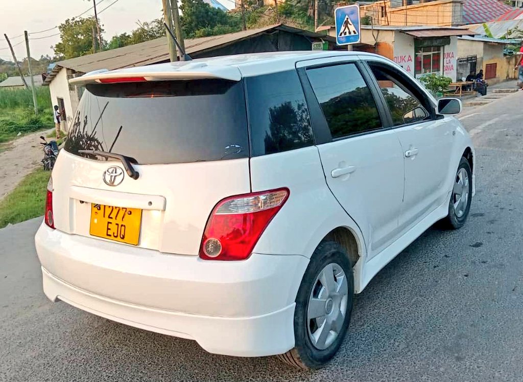TOYOTA IST 🔥 🔥 

REG" #EJQ

◾️CC. 1290
◾️FULL AC 🌧 
◾️SPORT RIMS 
◾️ANDROID TV 🖥 🎶
◾️FULL DOCUMENTS ✅️

BEI - 13.9M

NIKO NAYO 24HRS 

CALL - 0719542184