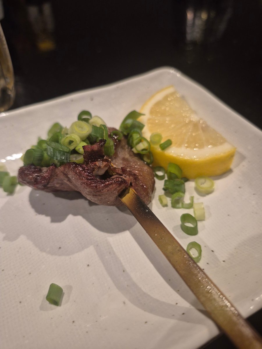 凛花ちゃん！！
凛花ちゃんの好きな牛タン串だよ🐮
ちょっとお高いけど歯ごたえあって美味しいよ🤤
噛めば噛むほど味が出てきて凛花ちゃんと同じだね💜
 #凛花ちゃん構文