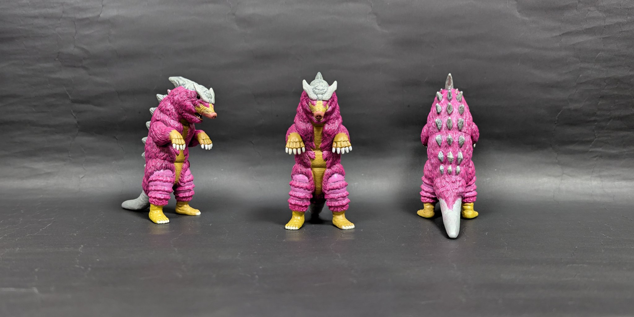 シャーク尊ウルトラ怪獣ソフビ　ゲドラゴ雌　リペイント完成品 シャーク尊様専用ウルトラ怪獣ソフビ ゲドラゴ雌 リペイント完成