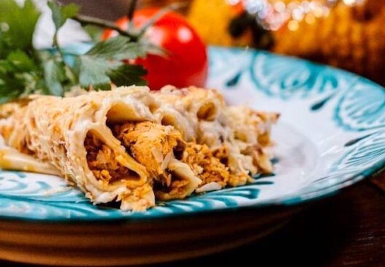 La receta sin desperdicio del día: Canelones de atún en conserva y huevo duro sobrante de ayer diariodegastronomia.com/canelones-atun…