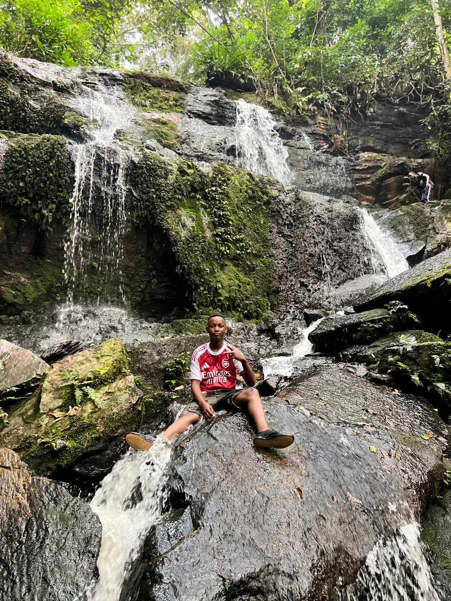 Sometimes you just gotta pause life, throw your problems in the lost &amp; found, and let a waterfall gaslight you into thinking everything’s fine. 💦😂.