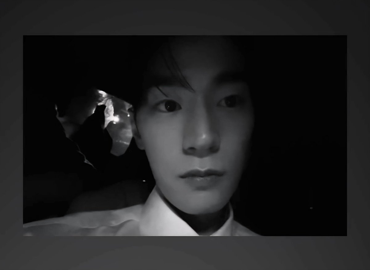 용안이 美쳐쒀!!외치며....밝기 최대로 해보곤 기절해버렸습니다🫠