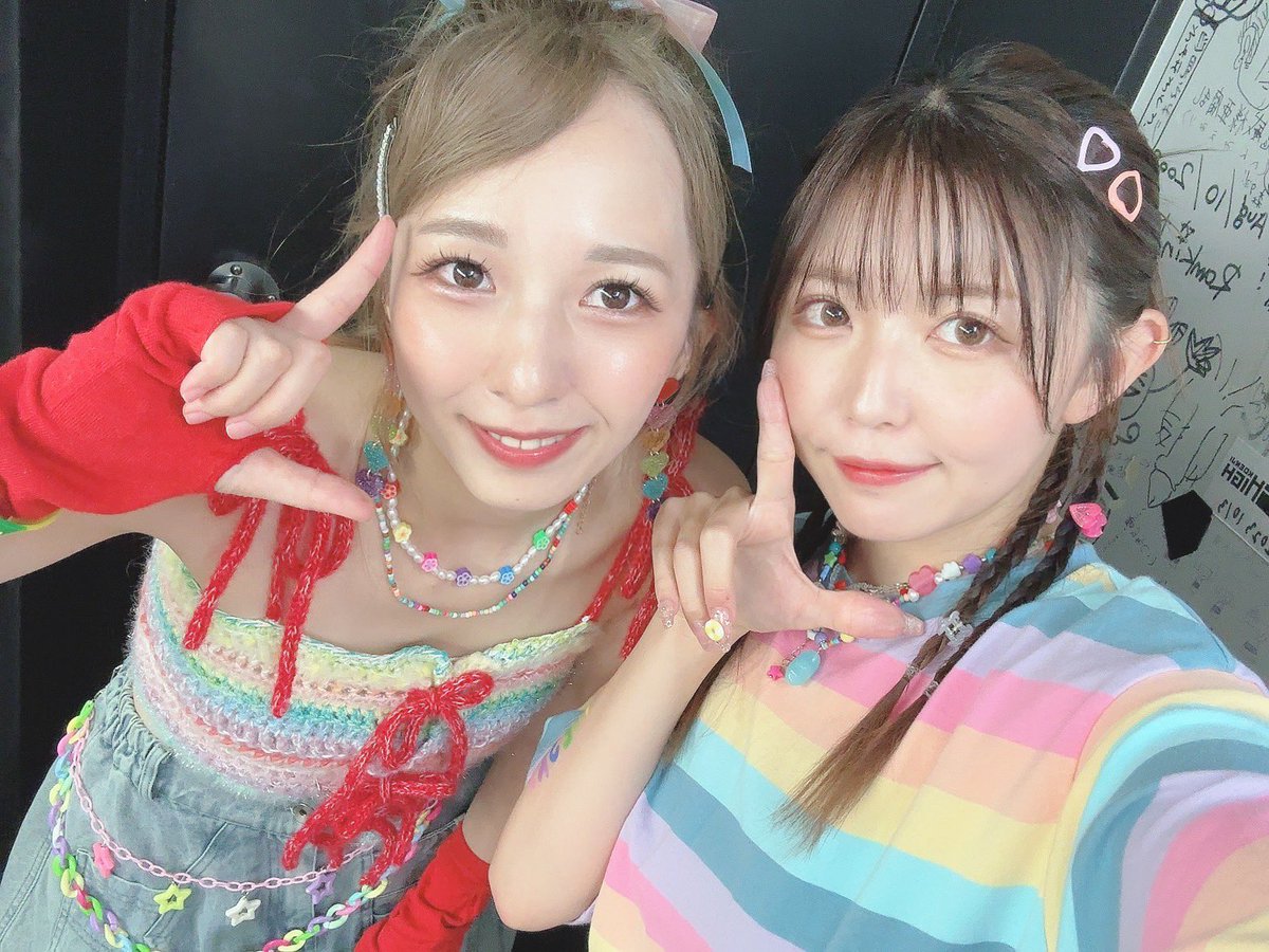 mii___candy's tweet photo. 今年も最高のちろフェスでした🌺🌈
ニコイチ~🍒

来てくれた皆もありがとう ♡ https://t.co/Mq3mY1gVTf