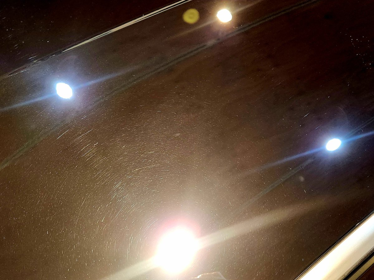 Hoyos_Coating's tweet photo. 新車レクサスLBXルーフ
1枚目スケール除去後
2枚目初期研磨後
3枚目最終研磨後(キレイ過ぎてピントが合わなくなります) https://t.co/7VTb33yWMz