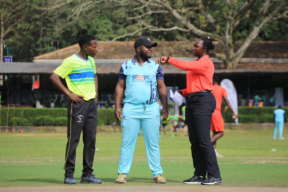 Nnalubaale Sports (@nnalubaales) on Twitter photo Score update | <a href="/CricketUganda/">Uganda Cricket Association</a> Men's 50-over League:
<a href="/wandererscricUg/">Wanderers Cricket Club</a> - 147/10 (36.5 overs)
Aboojo - 17/0 (3.2/50 overs)*
Aboojo need 148 runs in 50 overs to win.
#GoLocal🏏 | 📸 <a href="/Mugabiarts/">King Don Mugabi</a> Score update | <a href="/CricketUganda/">Uganda Cricket Association</a> Men's 50-over League:
<a href="/wandererscricUg/">Wanderers Cricket Club</a> - 147/10 (36.5 overs)
Aboojo - 17/0 (3.2/50 overs)*
Aboojo need 148 runs in 50 overs to win.
#GoLocal🏏 | 📸 <a href="/Mugabiarts/">King Don Mugabi</a>