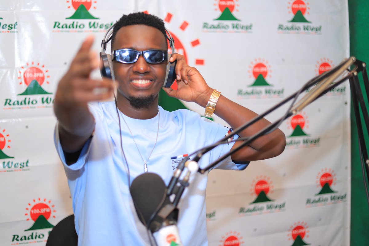 Gamba Mpurire (@radiowestug) on Twitter photo #KasyosyoWaves Countdown
Let's countdown together the top ten songs of the week
Predict your number one....
<a href="/Lithan_MC/">Mukuru W'Echaanga</a>
#GambaMpurire #KasyosyoWaves Countdown
Let's countdown together the top ten songs of the week
Predict your number one....
<a href="/Lithan_MC/">Mukuru W'Echaanga</a>
#GambaMpurire