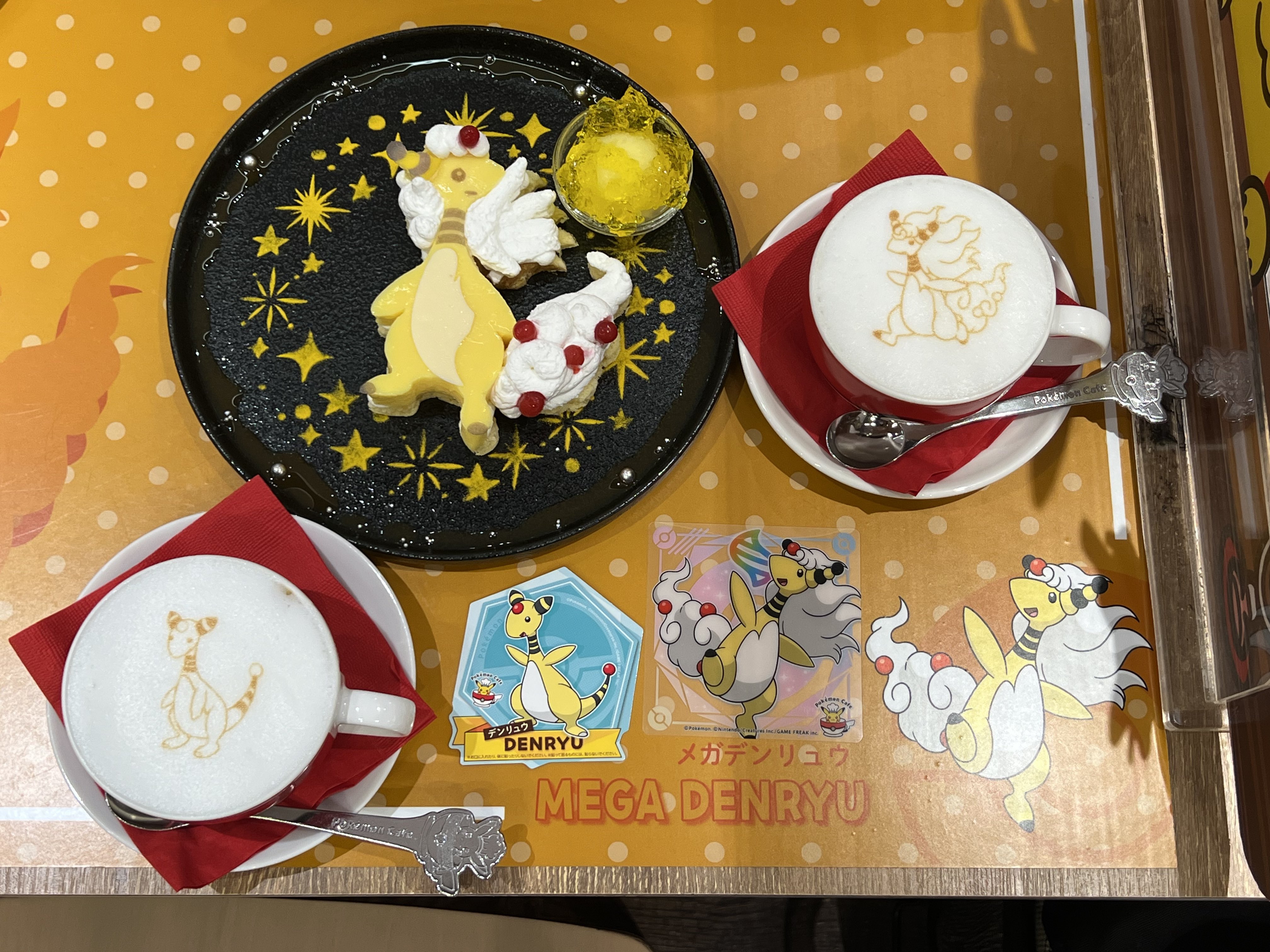ももになります ☺︎ 二重顎も好きになってね😊