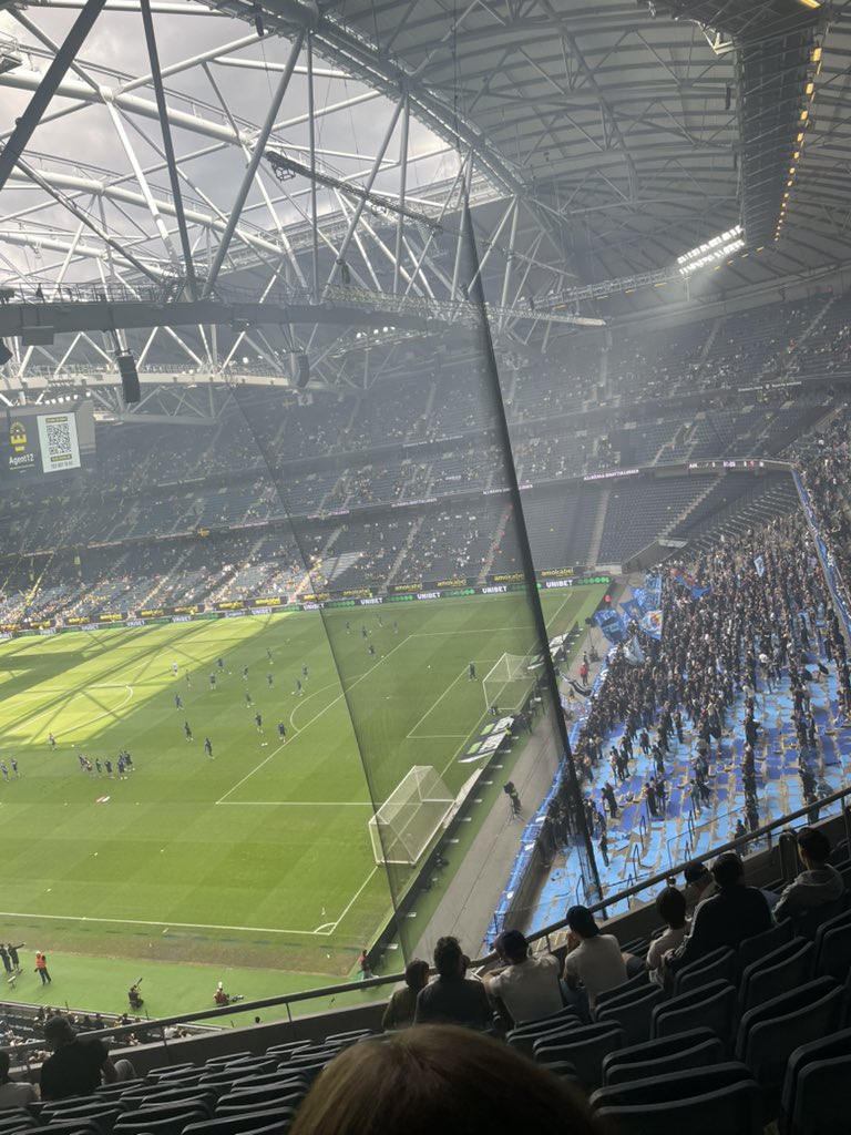 ”Ja men jag är på väg till… vad heter det… till Solna”