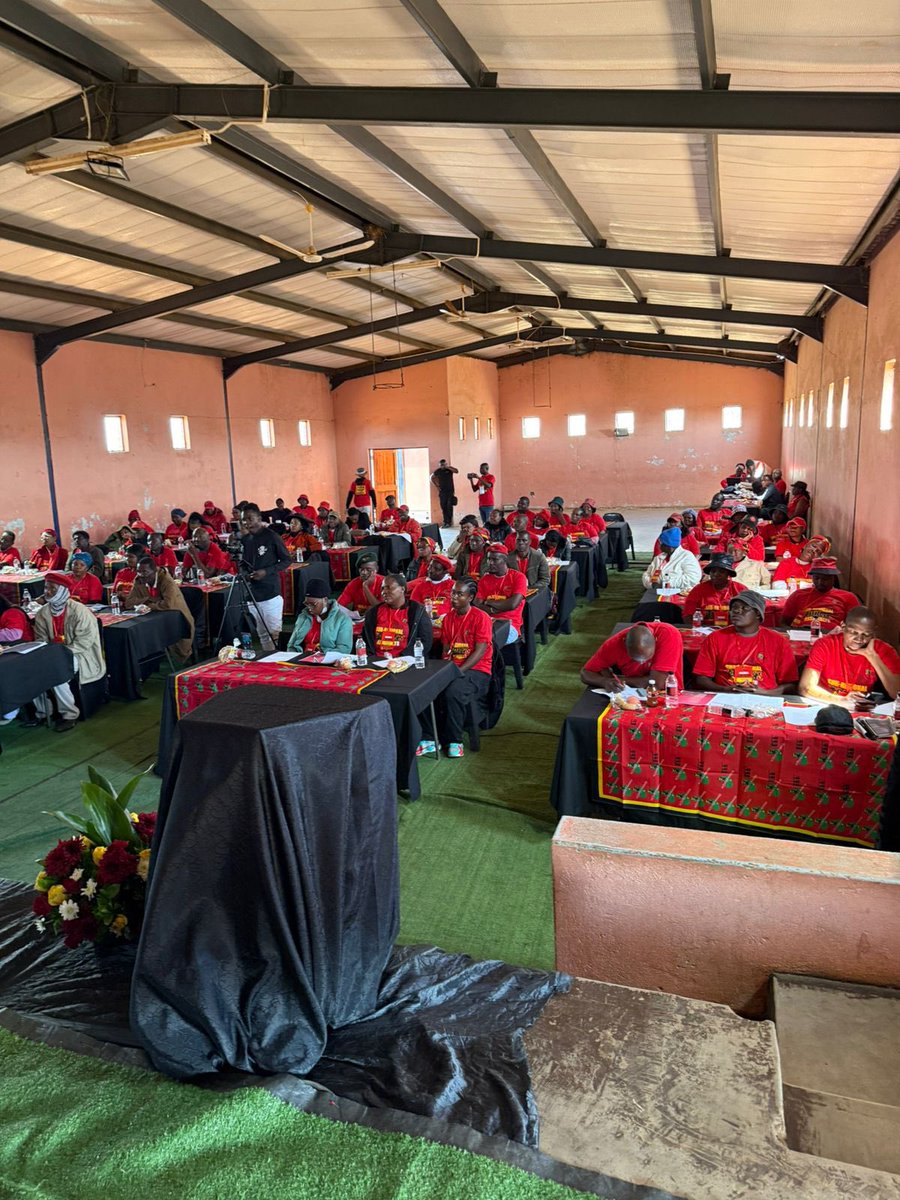 Economic Freedom Fighters (@effsouthafrica) on Twitter photo ♦️In Pictures♦️
The EFF Deputy President <a href="/GardeeGodrich/">Godrich Gardee</a> addressing the Molemole 1st Sub-Regional People’s Assembly that is currently underway at Moshate wa Mabeba Matseke Hall in Limpopo.
#EFFSRPA ♦️In Pictures♦️
The EFF Deputy President <a href="/GardeeGodrich/">Godrich Gardee</a> addressing the Molemole 1st Sub-Regional People’s Assembly that is currently underway at Moshate wa Mabeba Matseke Hall in Limpopo.
#EFFSRPA