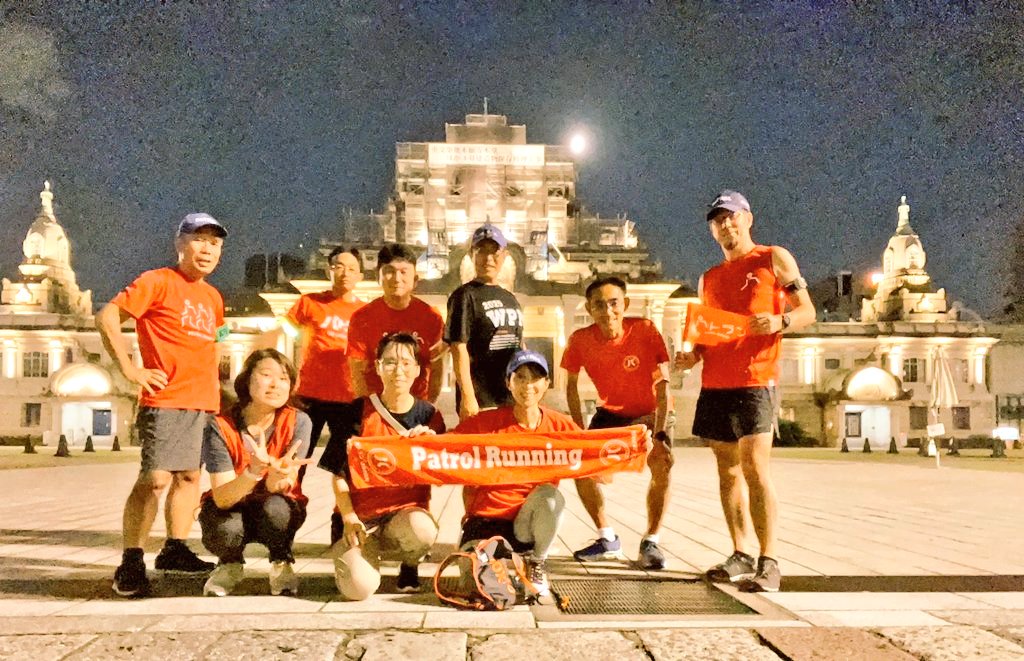 92moko_okom29's tweet image. 最近、楽しかったことーー😄💞
京橋消防署にて熱中症対策講義🚨
元副署長消防司令長様と現副署長様
ご一緒に新富消防地蔵尊ご挨拶〜築地本願寺〜歌舞伎座2.9k
皆と笑顔(*^o^)でパトランできて楽しかったです
#パトラン習志野メンバー
#3rdPlace101様
朝日新聞東京本社警備防災センター様
#WPM