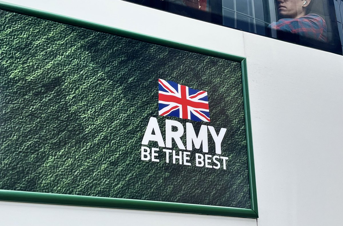 Bon reclam de la <a href="/BritishArmy/">British Army 🇬🇧</a>.