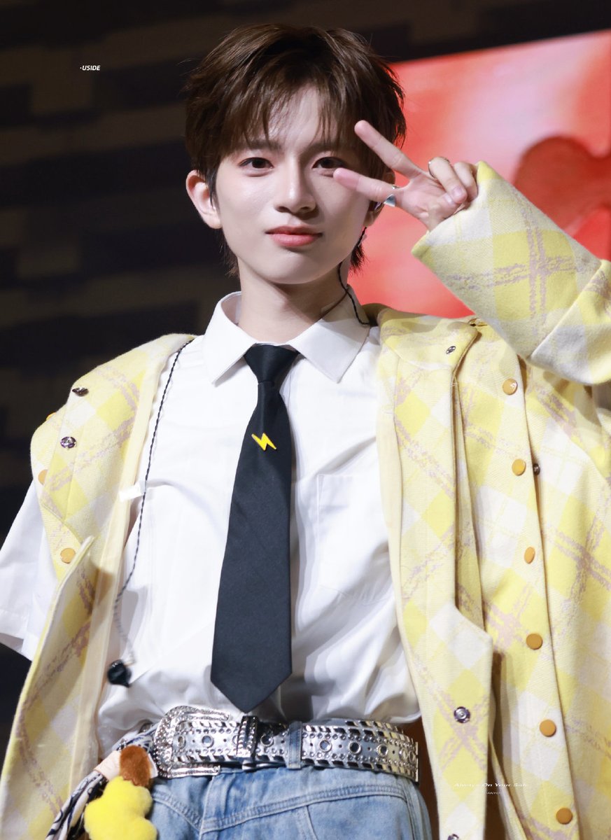 รูปมีมาบ้างแล้ว ทำไมคอนเสิร์ตรอบนี้ลูกดูไม่สดใสเลย?????  whyyyyy#刘冠佑 #劉冠佑 #YooGwanWoo #유관우
#LiuGuanYou #NeilLiu #neil