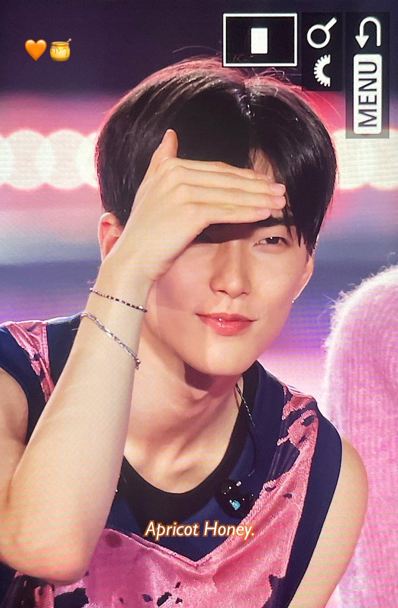 mweogayo's tweet image. 23                                                25 》new!《