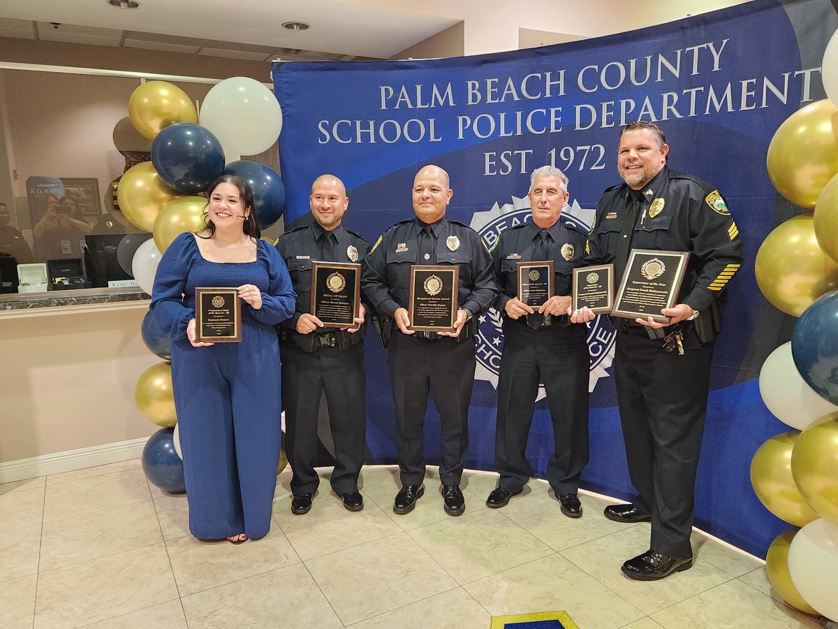 Congress Middle School (@congress_ms) on Twitter photo 🚔💙 Proud of our Congress MS officers! Mammino, Rosales & Frank honored for outstanding service! #CongressProud 🚔💙 Proud of our Congress MS officers! Mammino, Rosales & Frank honored for outstanding service! #CongressProud