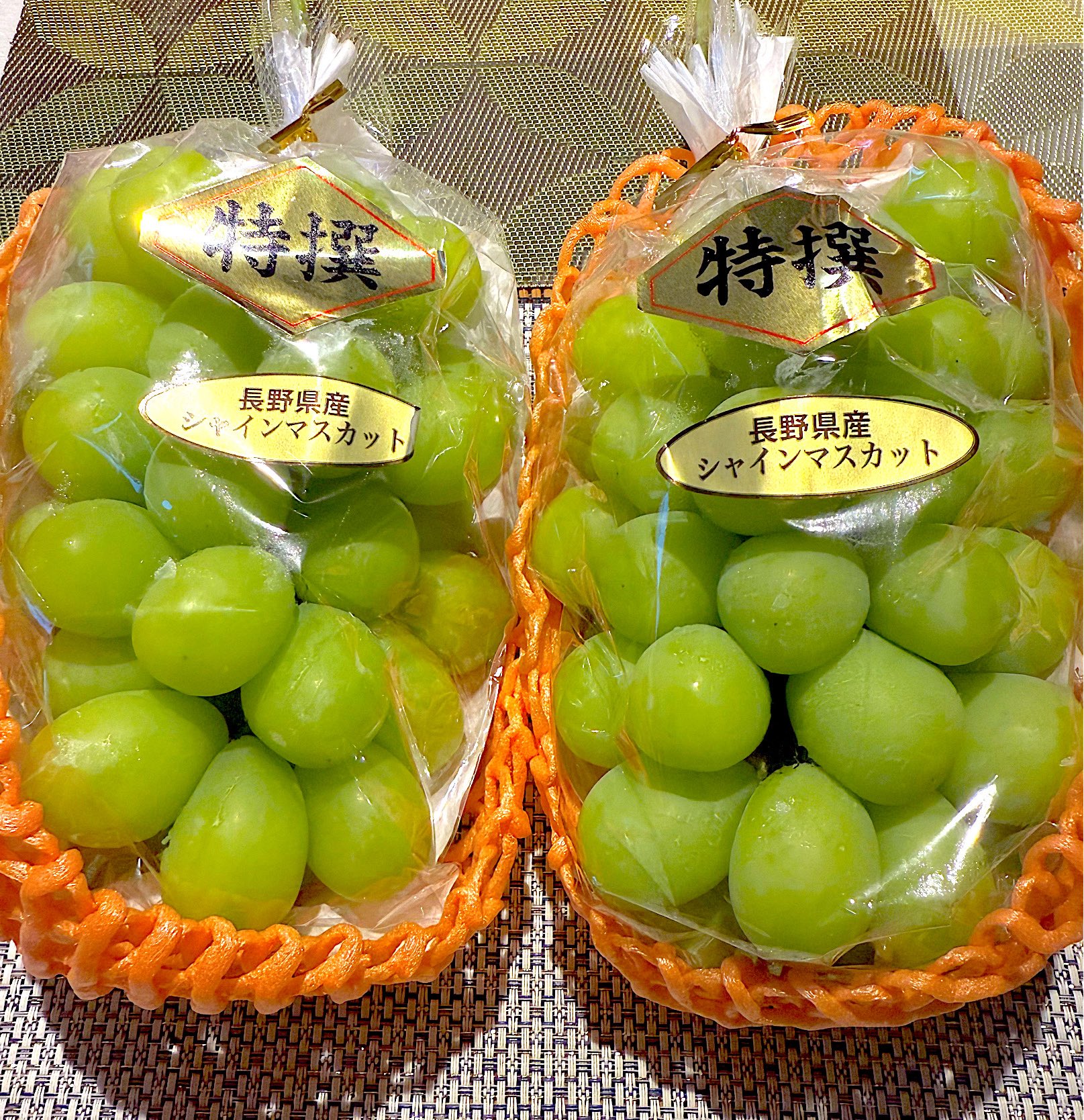 ★タマゴの白身★ シャインマスカット3㎏ シャインマスカット” 秀品 10pc 約3.5kg 産地厳選 パック入り