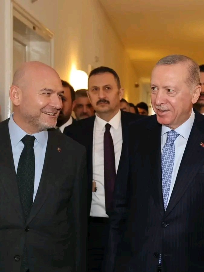 Halim YÜCETÜRK 🇹🇷 (@halim_yuceturk) on Twitter photo 11 yıl önceki ilk Cumhurbaşkanlığı seçimini dün gibi hatırlıyorum.
Türkiye’ye yakışan, seçilmiş bir Cumhurbaşkanımız idi.
Amaç; çift başlılıktan kurtulmak, halkın iradesini istismar etmek isteyenlerin ve darbecilerin önünü halkın gücüyle 👇👇👇
<a href="/suleymansoylu/">Süleyman Soylu</a> 11 yıl önceki ilk Cumhurbaşkanlığı seçimini dün gibi hatırlıyorum.
Türkiye’ye yakışan, seçilmiş bir Cumhurbaşkanımız idi.
Amaç; çift başlılıktan kurtulmak, halkın iradesini istismar etmek isteyenlerin ve darbecilerin önünü halkın gücüyle 👇👇👇
<a href="/suleymansoylu/">Süleyman Soylu</a>