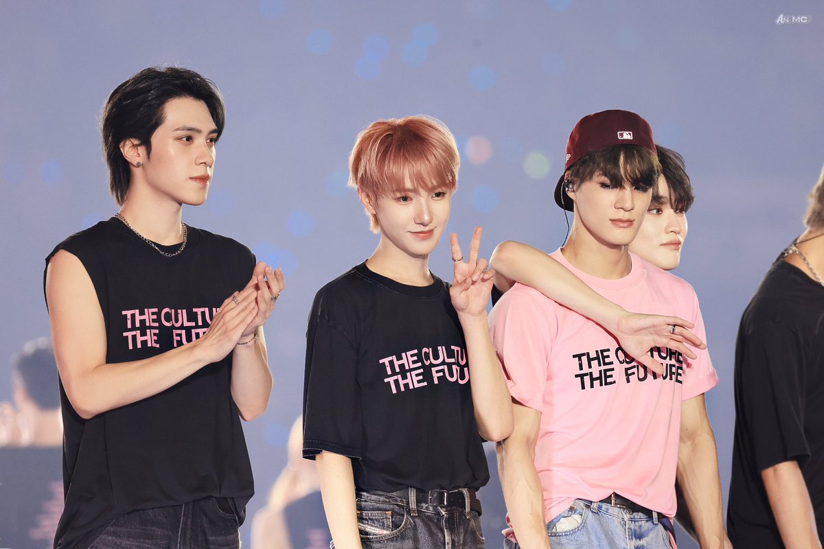 250810 SMtown Tokyo Day2

🦊 with🦄🐶🐬

#런쥔 #RENJUN
#SMTOWN #SM_30thAnniversary